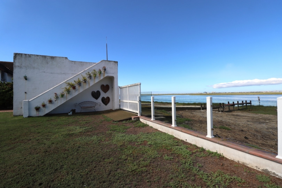 4 Bedroom Property for Sale in Amsterdamhoek Eastern Cape